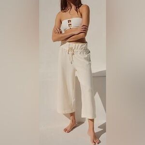NWOT Free People Beach Essential Gaucho Pants in Nilla Cream- size MEDIUM